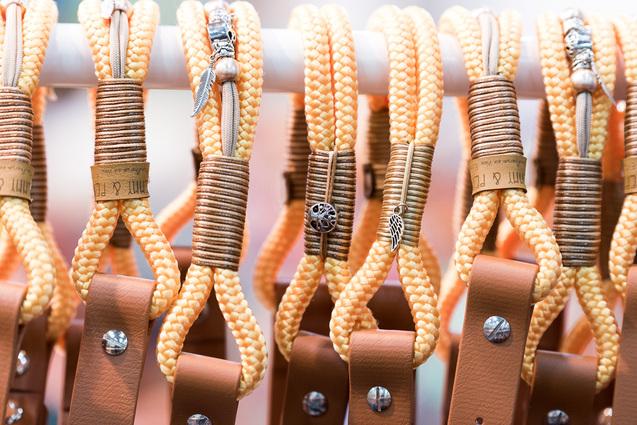 Messestand für Hundeleinen